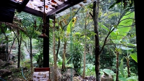 Voraman Hut4
