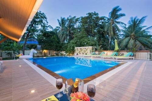 Villa by Emily1
