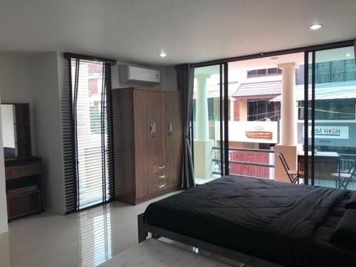Xiaochen's old room3