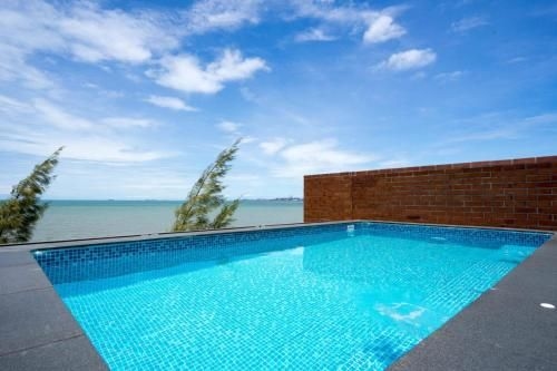 Sandbox beachfront villa20