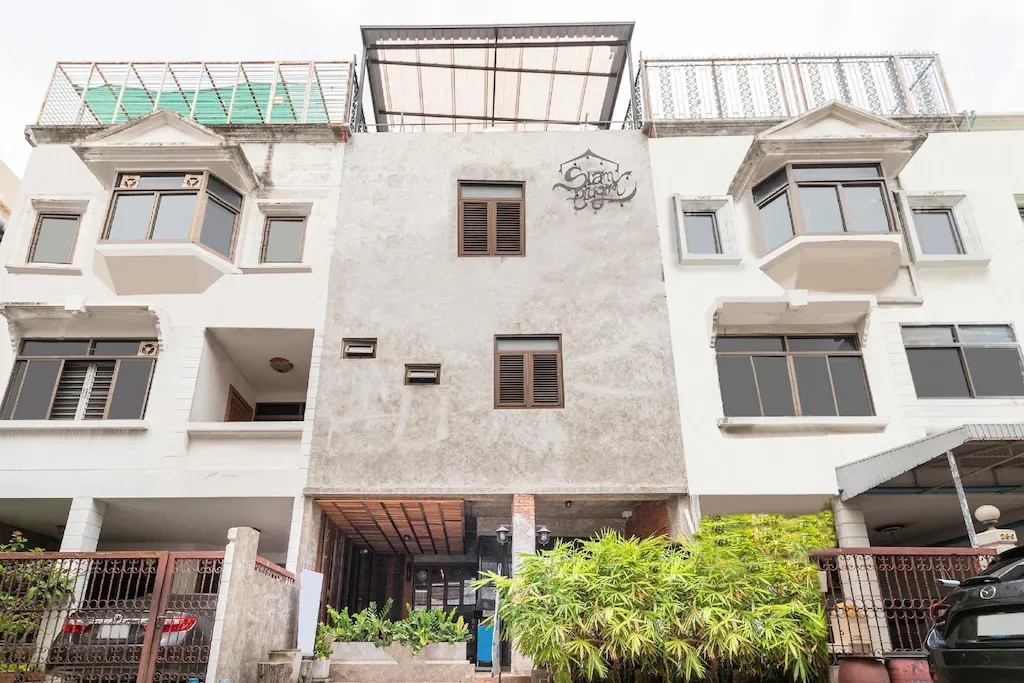 Siam Plug In Hostel0