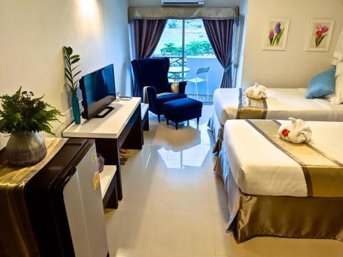 HLHThai4