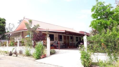Bunrapee House0