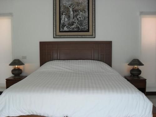 Soi Nam Jai Pool Villa1