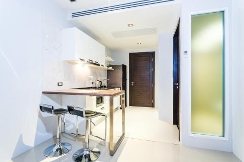 อีเมอรัล เทอเรซ อพาร์ทเมนต์ บาย ลอฟตี้ (Emerald Terrace Apartments by Lofty)3