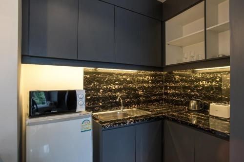 Condo Icon Park D324