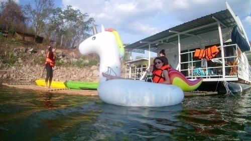 Phu Pan Floatel4