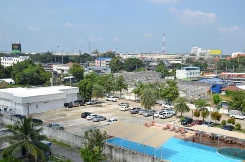 Grand Diamond Nava Nakorn Hotel1