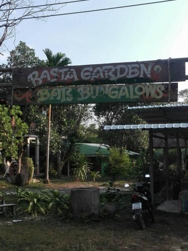 Rasta Garden Bungalows0