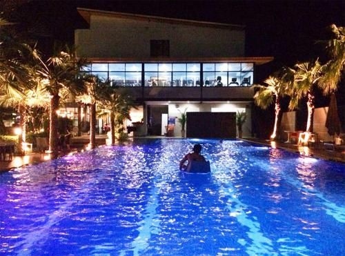 โรงแรมเรย์ (Ray Hotel)1