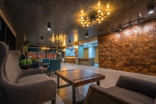 โรงแรมเดอวีลอฟต์ (deVloft Hotel)2