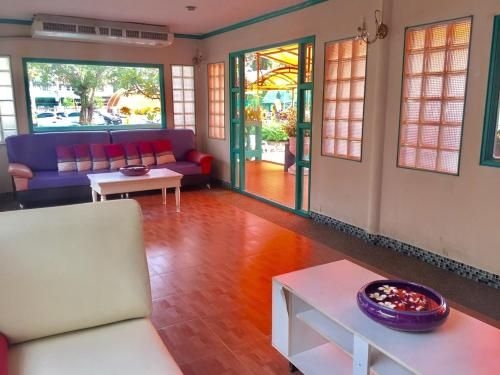 Waterside Hotel2