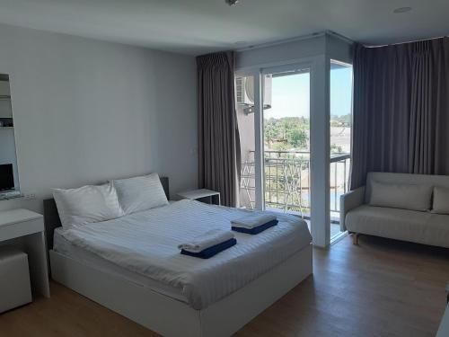 Ozone Condo Unit 8/1920