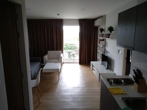 Ozone Condo Unit 8/2040