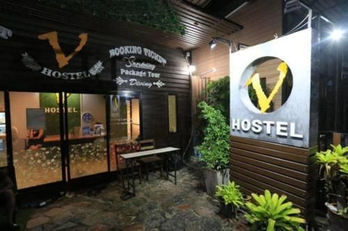 V Hostel0