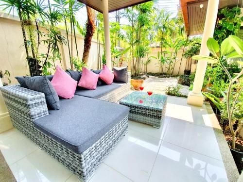 Tropical Private Pool Villa in Rawai4