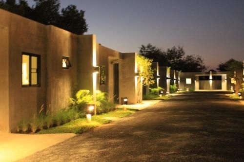 Tree Resort0