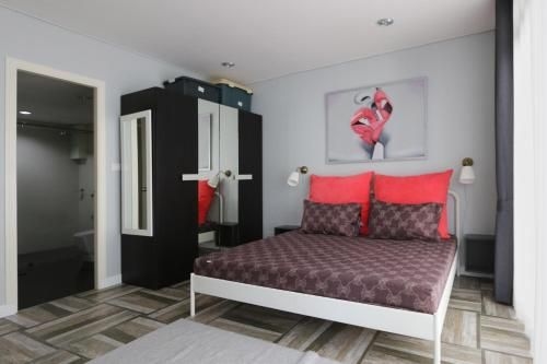 2 bed Apartment Kamala Beach2