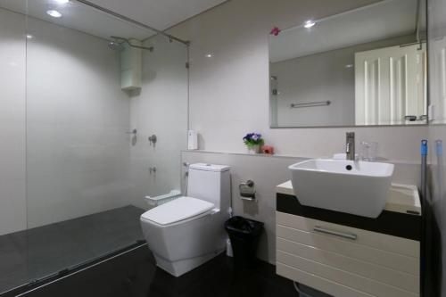 2 bed Apartment Kamala Beach4