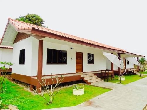 โดนัท รีสอร์ท (Donut Resort)1