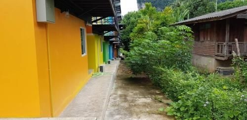 Rainbow krabi2