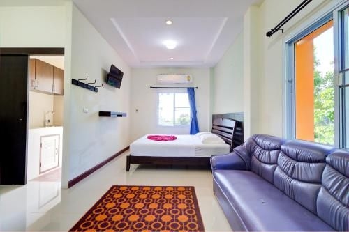 Chom Samui Place0