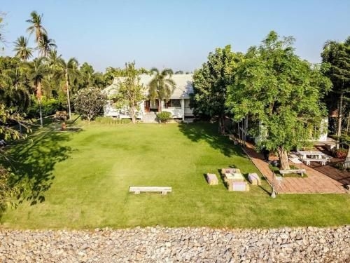 Hide and Seek River villa (Hide and Seek River villa)4