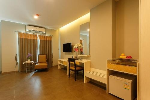 กรีนพอยท์ เรสซิเดนซ์ (Greenpoint Residence)2