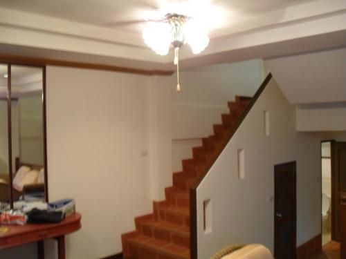 Jon Thaihouse2