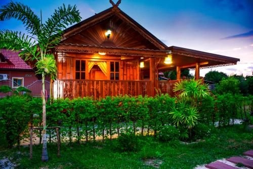 Linda's Place4