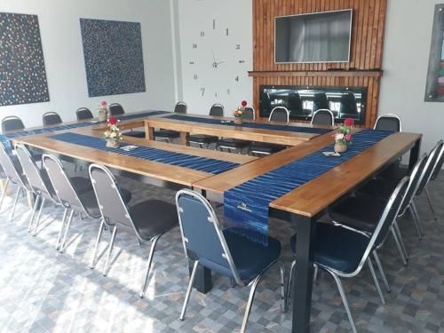 The Longhouse Boutique Bed & Breakfast (The Longhouse Boutique Bed And Breakfast)1