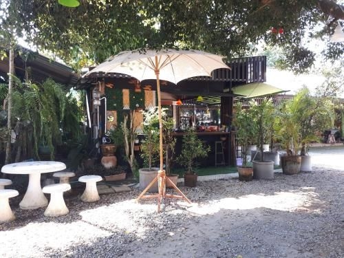 Baan Bar Cafe2
