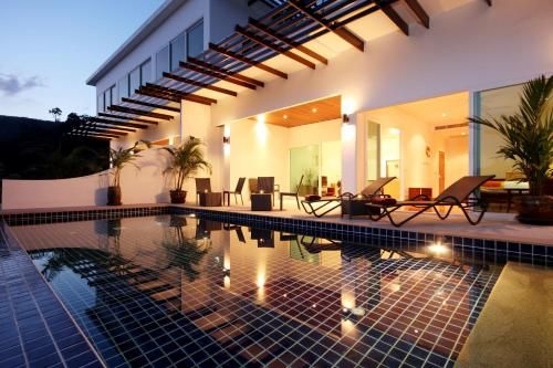 กมลา ลักชัวรี่ ซีวิว วิด ไพร์ทเวท พูล (Kamala Luxury Seaview with Private Pool)0