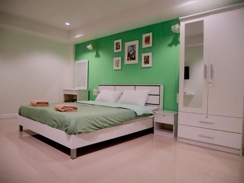 ยูเจ อพาร์ตเมนต์ (UJ Apartment)2