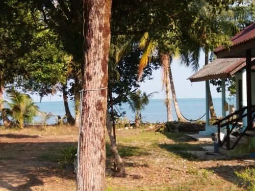 Seaside Bungalow1