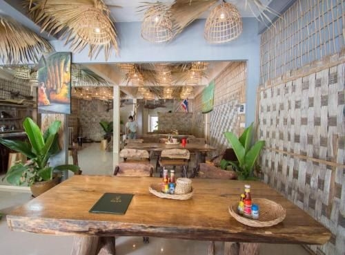 Khaosok Leo Hotel1