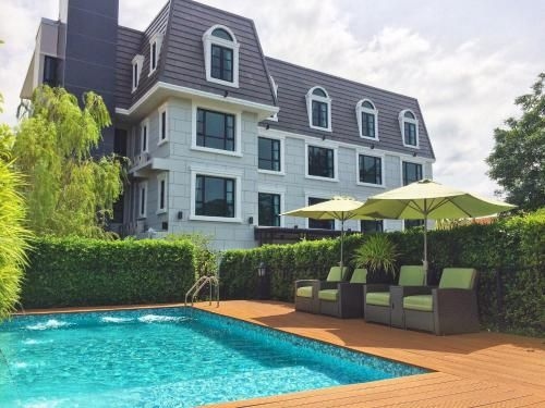 มาร์คีส์ บูทิกโฮเทล (Marquise Boutique Hotel)0