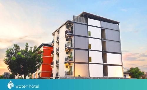 Water Hotel0