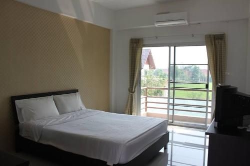 โรงแรมฝางวิลล่า (Fang Villa Hotel)0