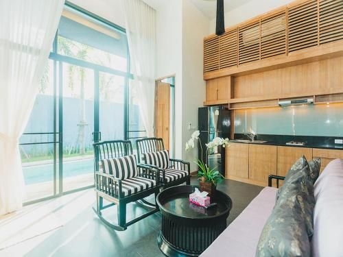 Wings Villa (Hall 32)0