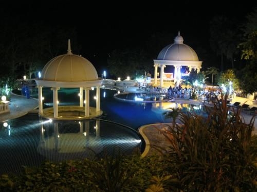 Sky Orchid Beachfront3