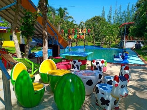 คุณสมบัติโฮมสเตย์&รีสอร์ท (Khunsombat Home Stay)0