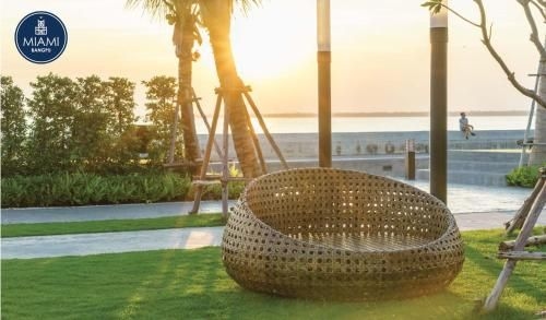 MIAMI CONDO BANGPU1