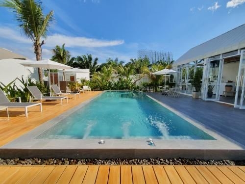 มีท บูติค รีสอร์ต (MEET Boutique Resort)0