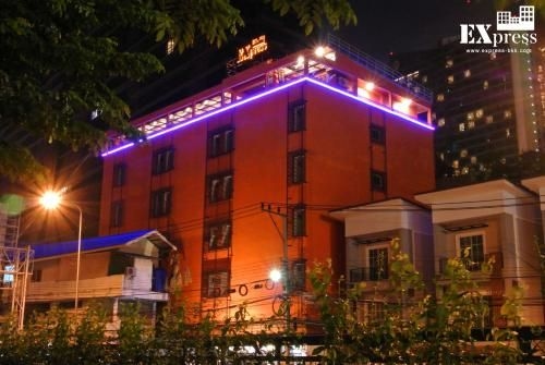 Express Hostel0