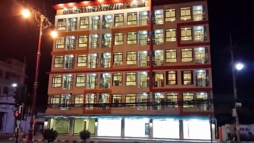 KhunWijit Apartment1