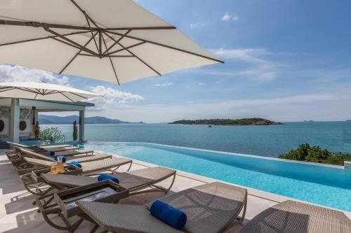 Yo Villa - Barefoot Waterfront Luxury0