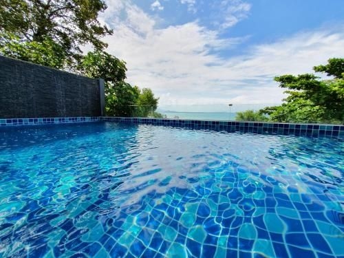 เรนโบว์ สกาย โฮเต็ล เสม็ด (Rainbow Sky Hotel Samet)0