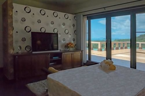 HillTop Oceanview Pool Villa4