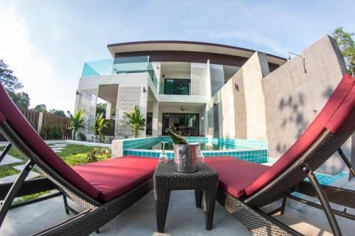 The Elegance Pool Villas1
